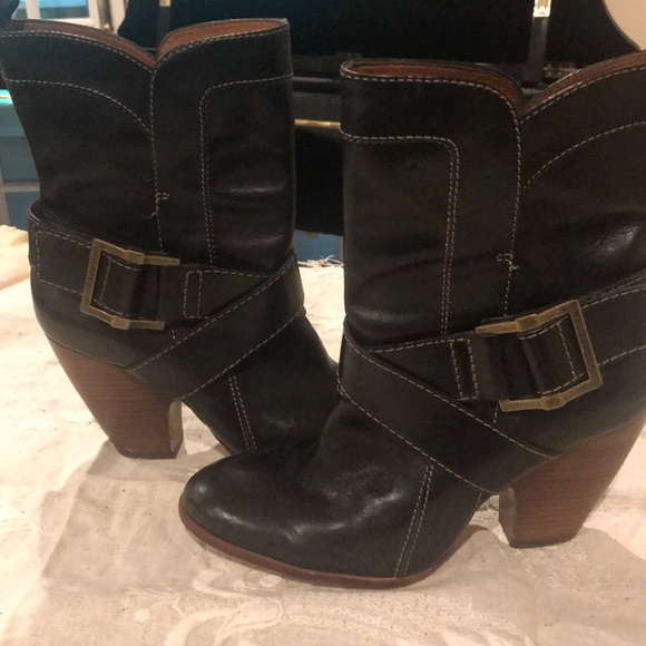Frye leather “andrea” boots 👢 siz 6.5 EUC ❤️ - Picture 3 of 8